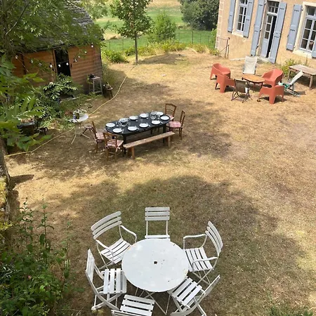 펜션 Family In Lozere Lachamp-Ribennes